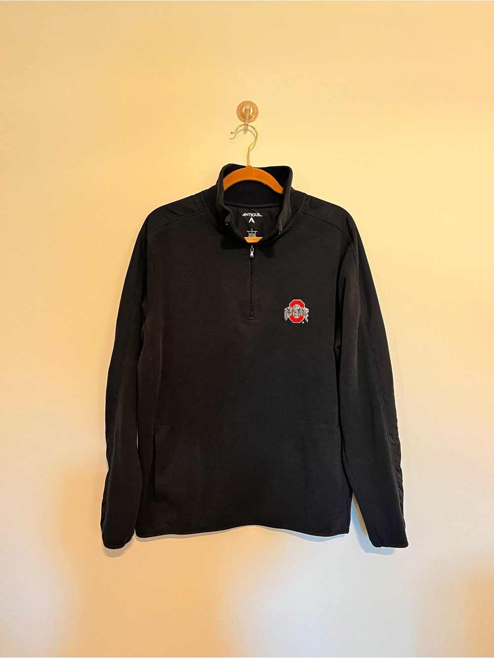 Charcoal grey Ohio State Quarter-Zip Pullover Shirt. Men’s large.